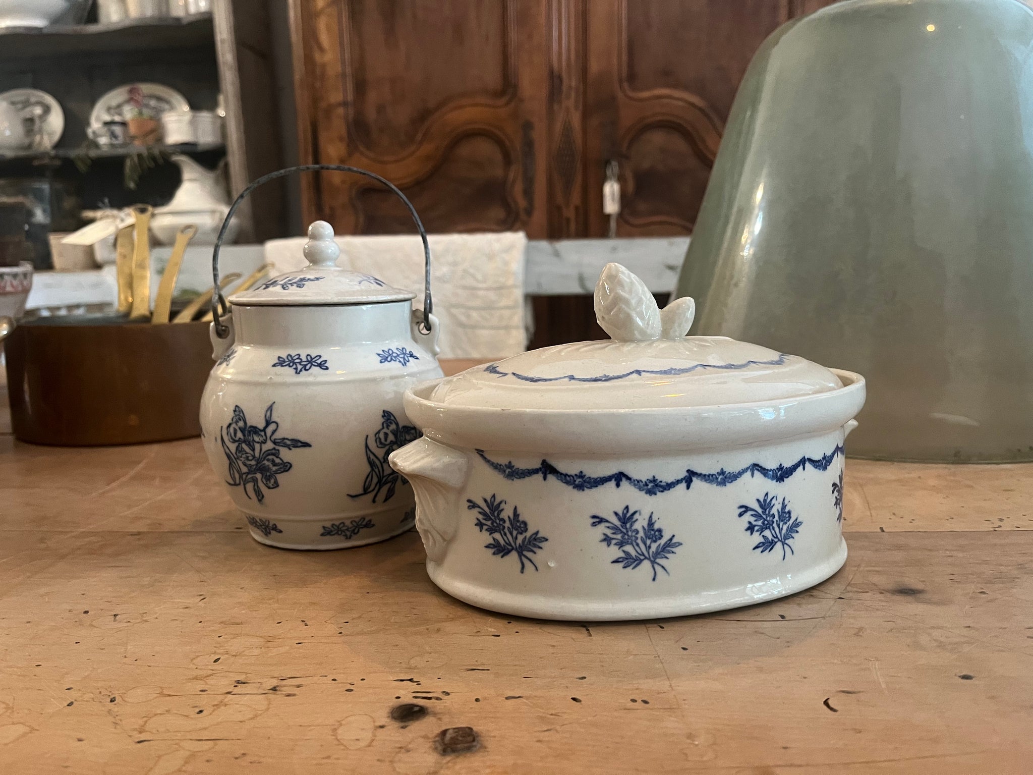 St uze antique tureen