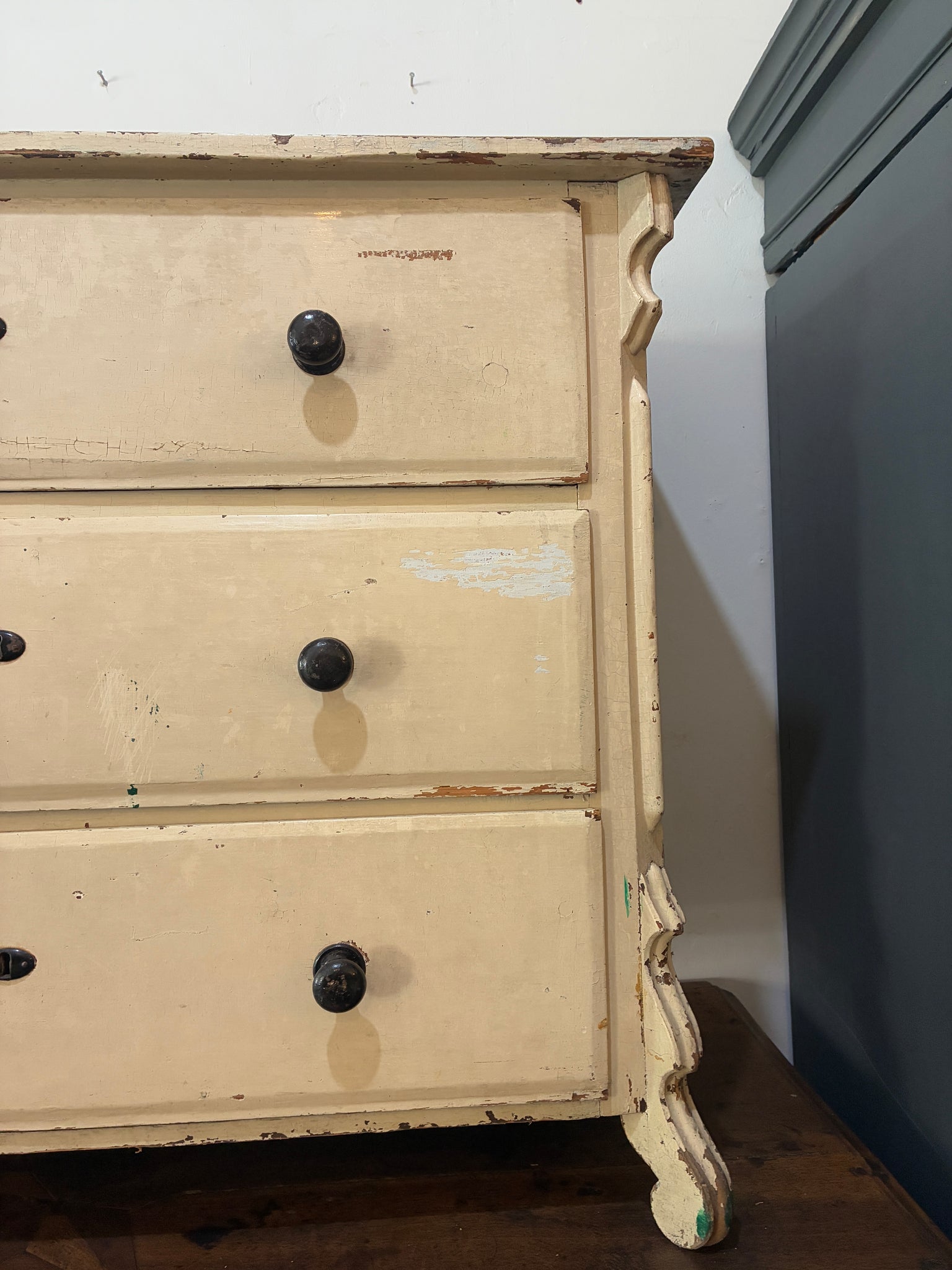 European chest drawers