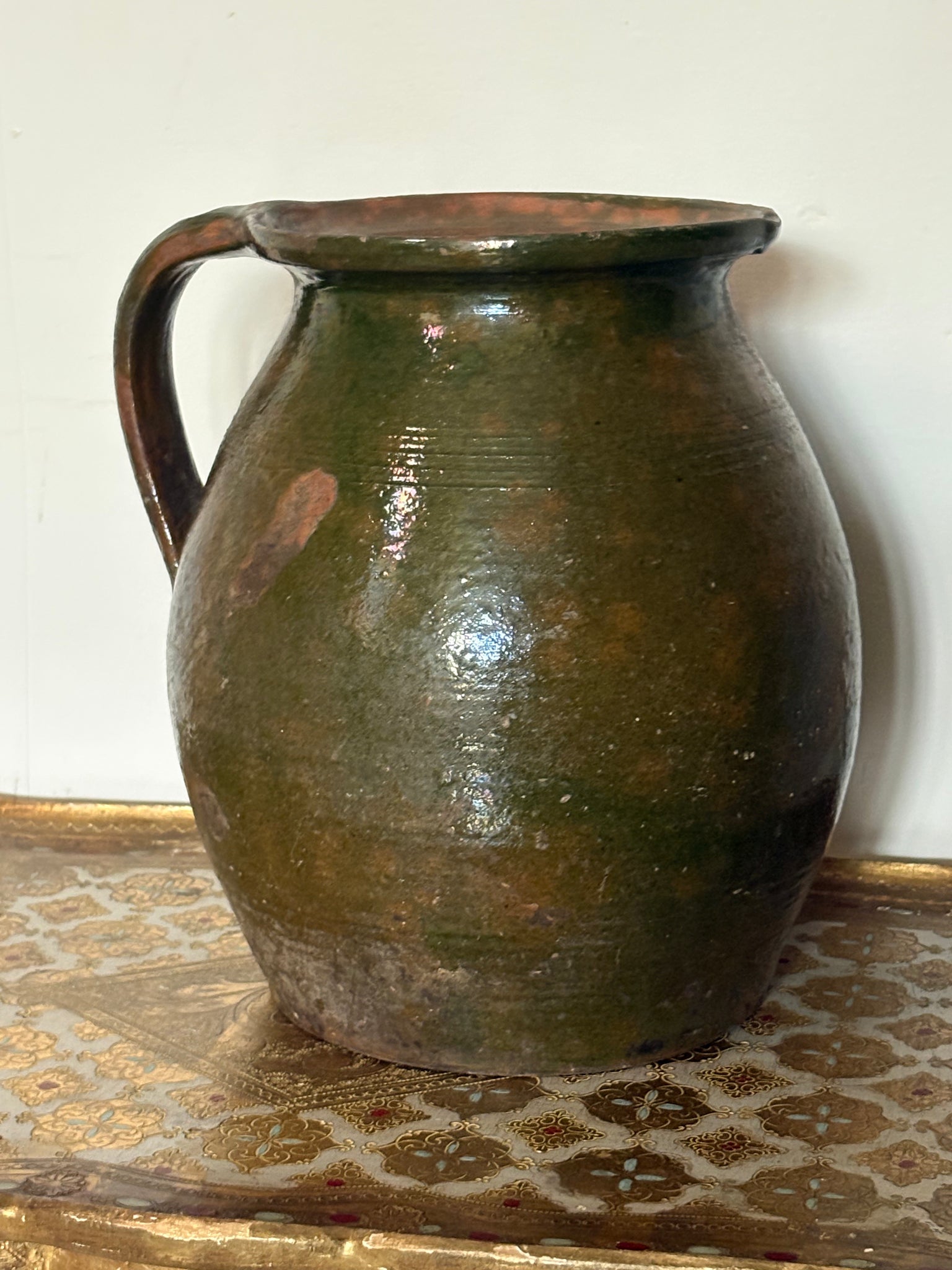Large pottery jug