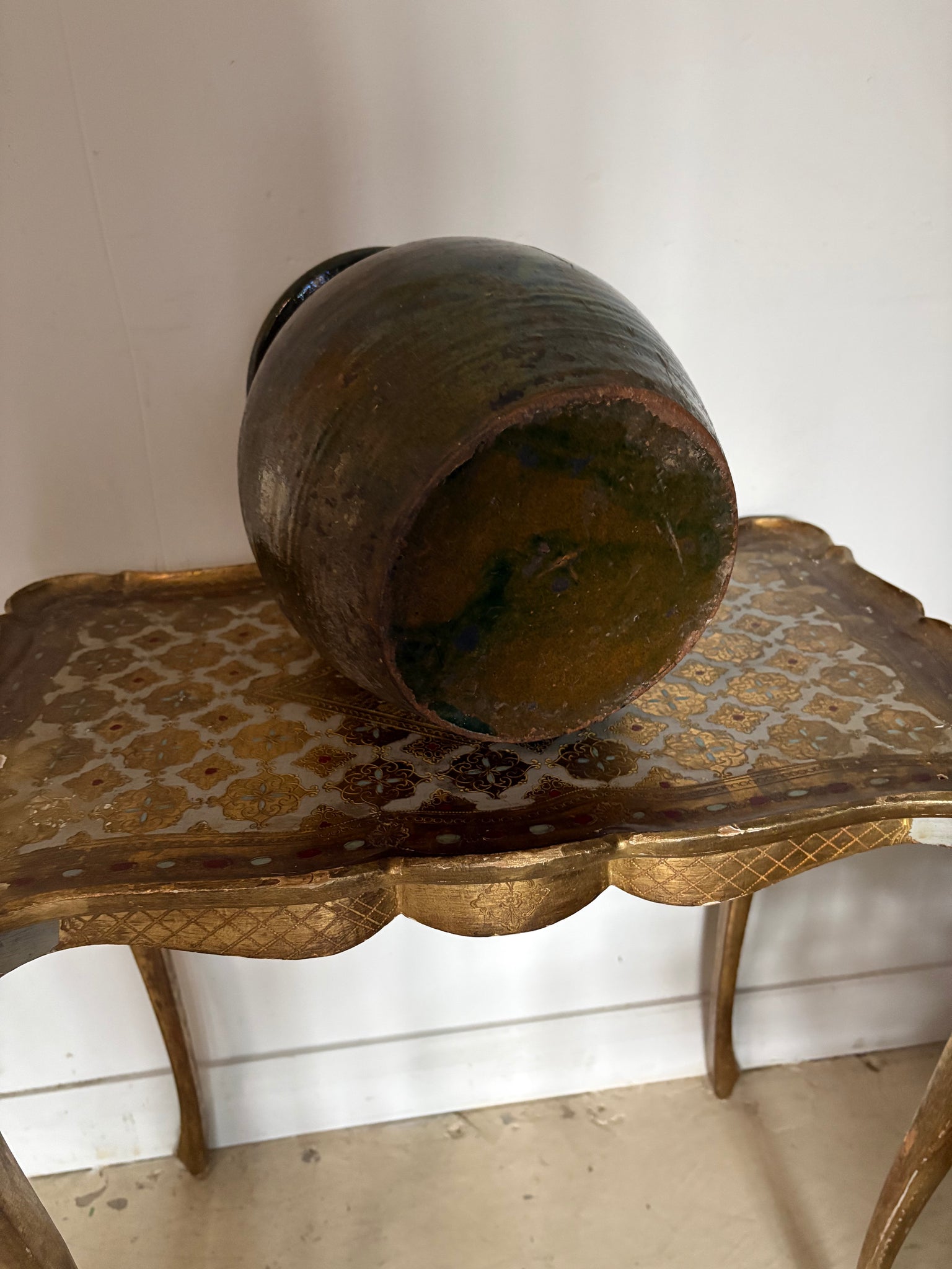 Large pottery jug