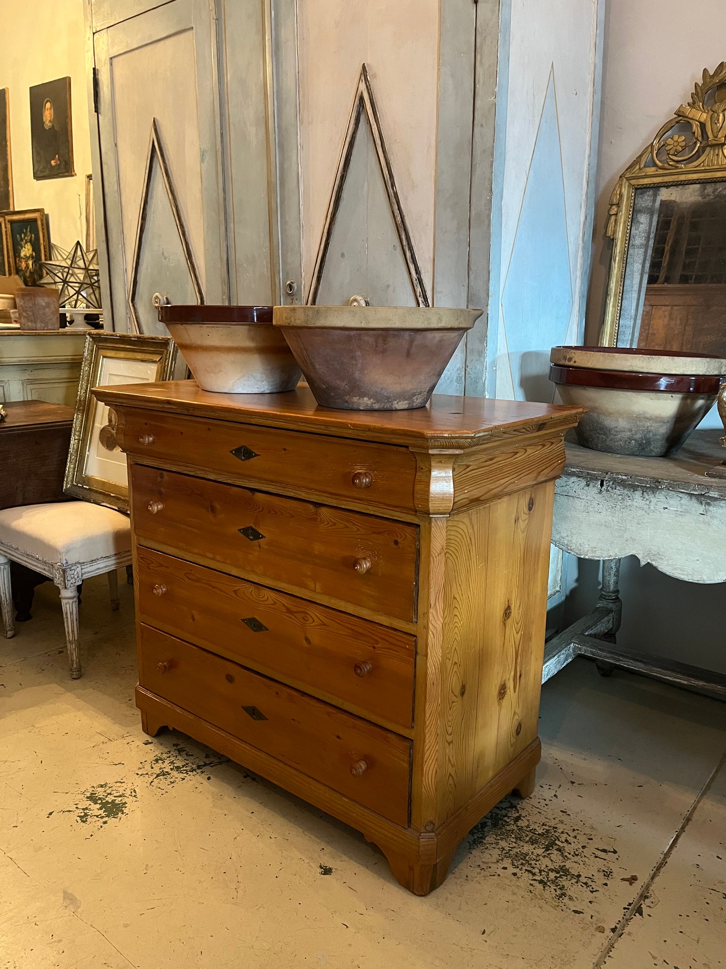 European pine chest drawers