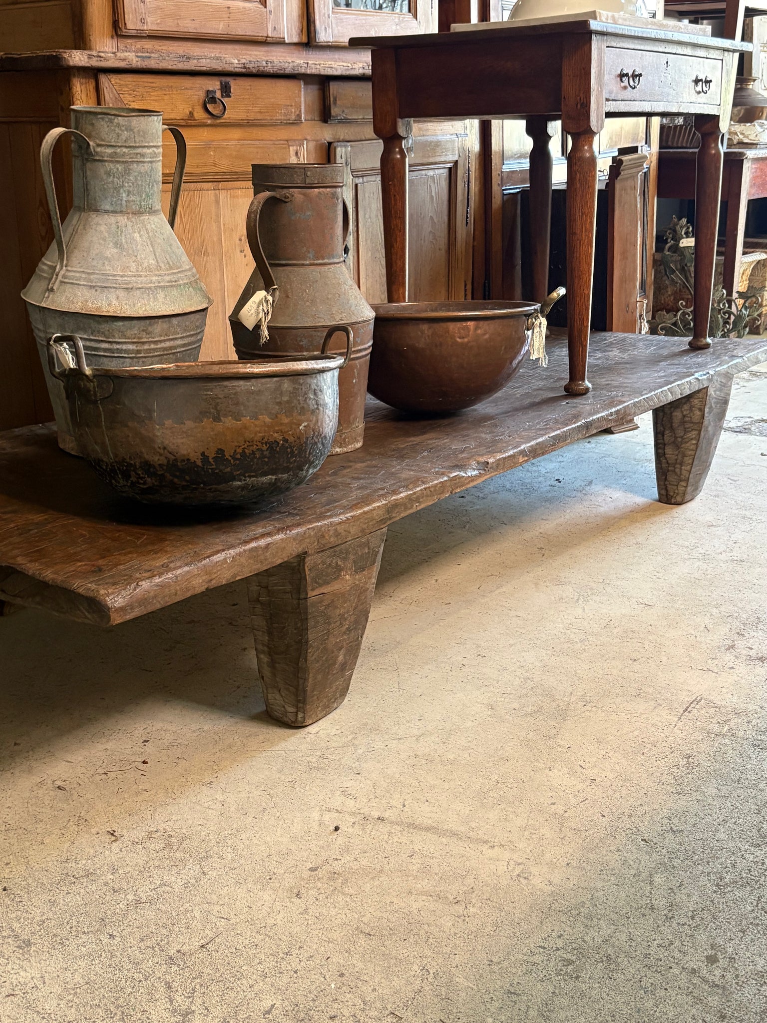 Large Naga table