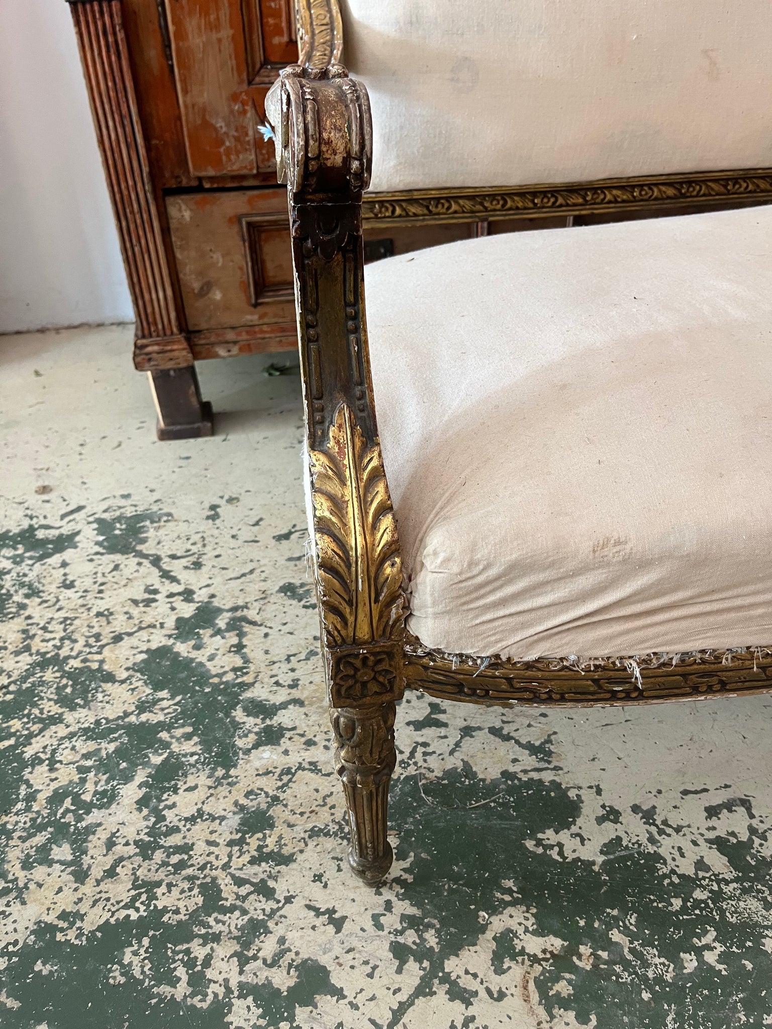 Beautiful French settee