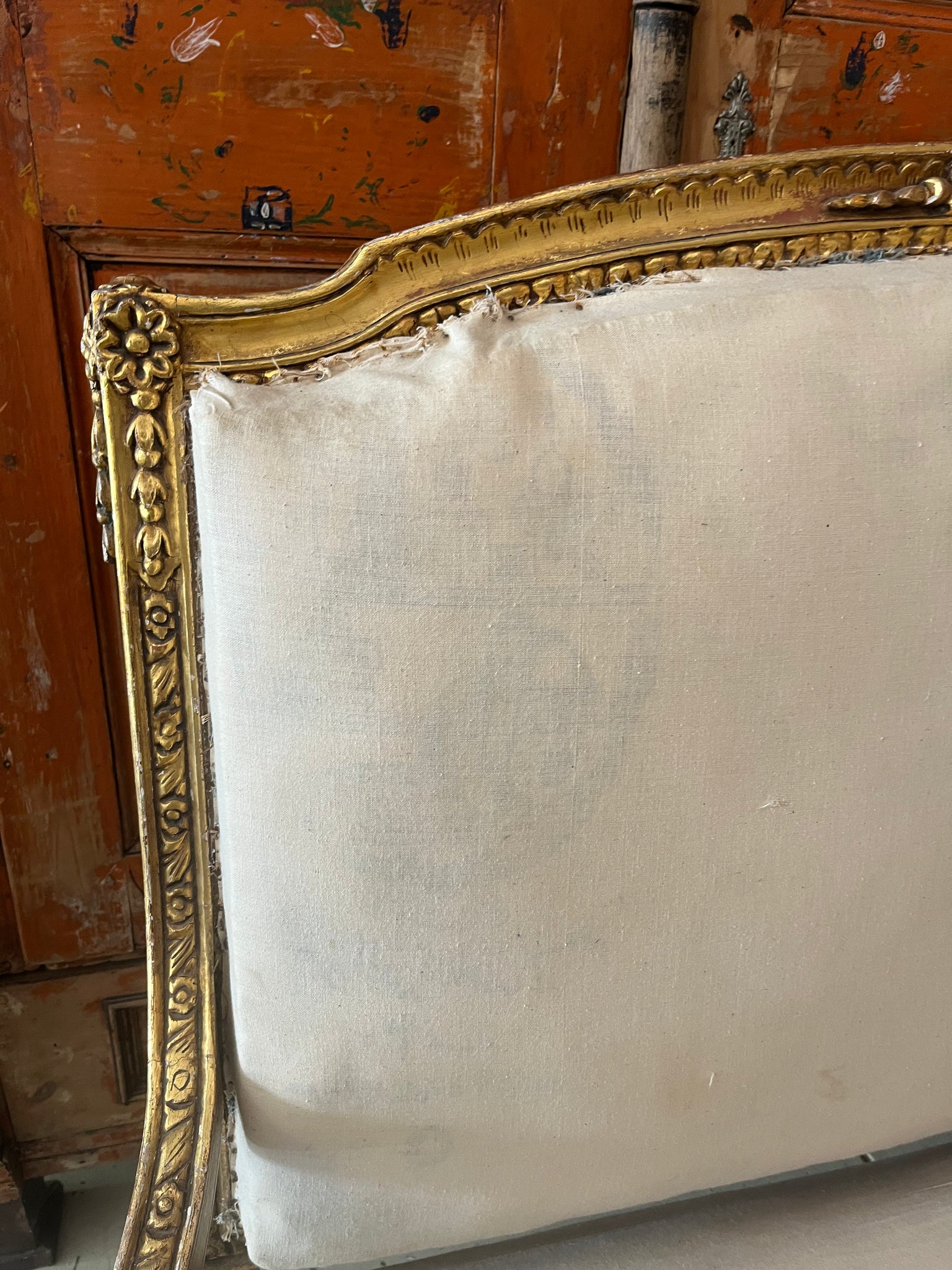 Beautiful French settee