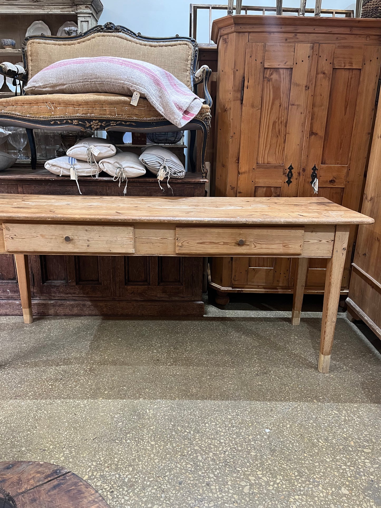 A French pine table